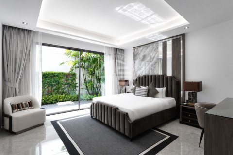 Chalet de 4 dormitorios en Bang Tao, Tailandia № 190726 - foto 12