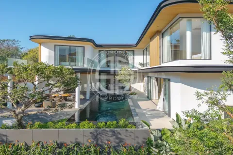 Villa in Phuket, Thailand 5 bedrooms № 190725