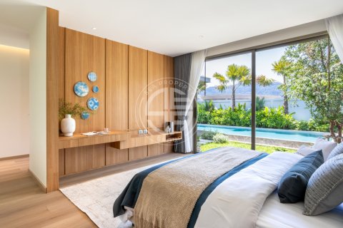 Chalet de 4 dormitorios en Phuket, Tailandia № 190731 - foto 5