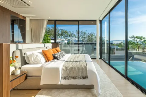 Chalet de 4 dormitorios en Phuket, Tailandia № 190729 - foto 9