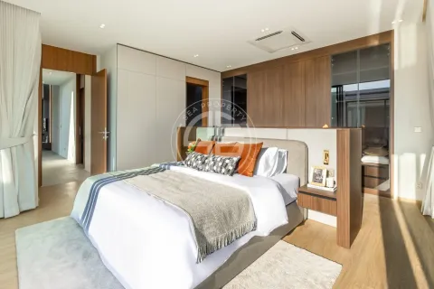 Chalet de 4 dormitorios en Phuket, Tailandia № 190729 - foto 8