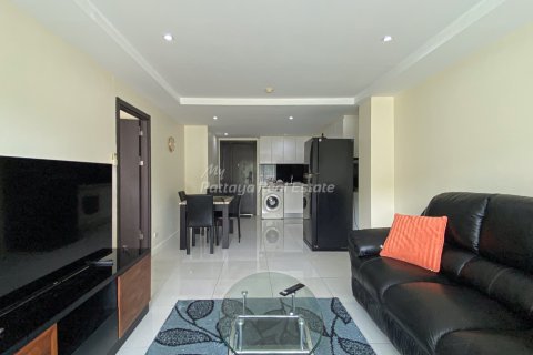 Condo in Bang Lamung, Thailand, 1 bedroom  № 232976 - photo 2