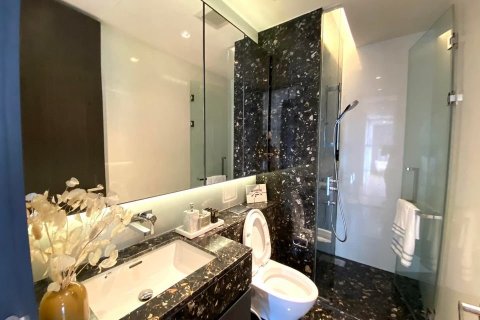 Condominio de 2 dormitorios en Bangkok, Tailandia № 143010 - foto 13
