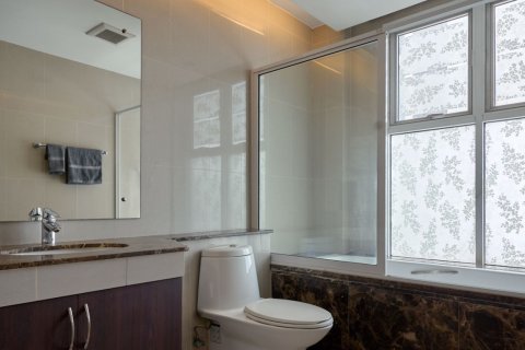 Condominio de 2 dormitorios en Watthana, Bangkok, Tailandia № 71870 - foto 13