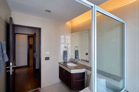 Condominio de 2 dormitorios en Watthana, Bangkok, Tailandia № 71870 - foto 14