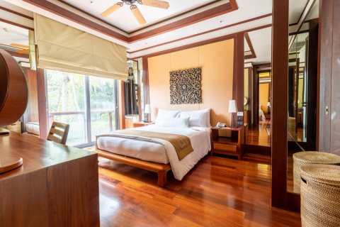 Condo in Kamala, Thailand, 3 bedrooms № 3807 - photo 9