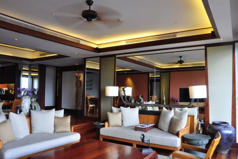 Condo in Kamala, Thailand, 3 bedrooms № 3804 - photo 3