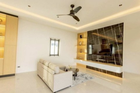 Chalet de 3 dormitorios en Hua Hin, Tailandia № 146918 - foto 2