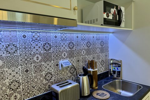 Apartamento de 2 habitaciones en Pattaya, Tailandia № 159743 - foto 10