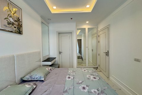 Apartamento de 2 habitaciones en Pattaya, Tailandia № 159743 - foto 12