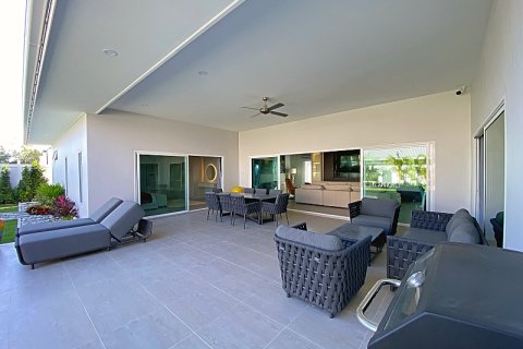 Chalet de 5 dormitorios en Hua Hin, Tailandia № 168288 - foto 7