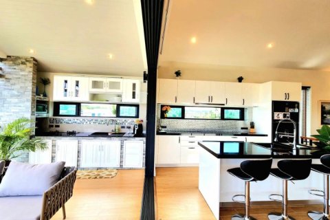 Villa in Hua Hin, Thailand 4 Schlafzimmer № 168290 - Foto 15
