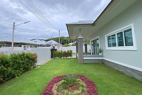 Chalet de 3 dormitorios en Hua Hin, Tailandia № 168324 - foto 3