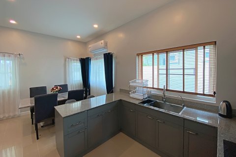 Chalet de 3 dormitorios en Hua Hin, Tailandia № 168324 - foto 9