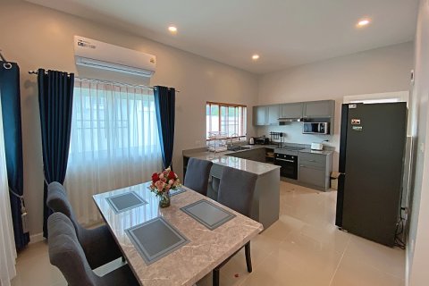 Chalet de 3 dormitorios en Hua Hin, Tailandia № 168324 - foto 7