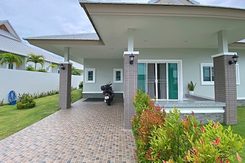 Chalet de 3 dormitorios en Hua Hin, Tailandia № 168324 - foto 4