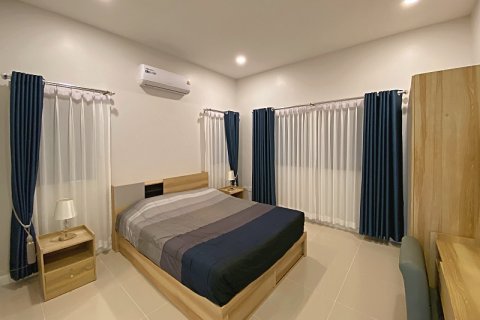 Chalet de 3 dormitorios en Hua Hin, Tailandia № 168324 - foto 16