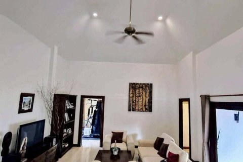 Chalet de 3 dormitorios en Pattaya, Tailandia № 159908 - foto 10