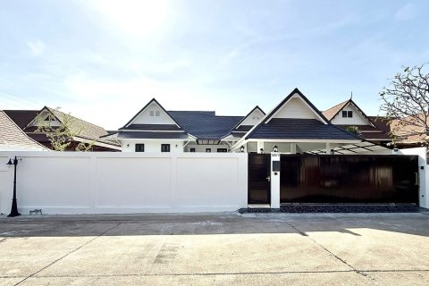 Villa in Pattaya, Thailand 3 Schlafzimmer № 159910 - Foto 5