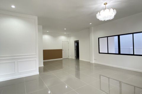 Chalet de 3 dormitorios en Pattaya, Tailandia № 159911 - foto 16