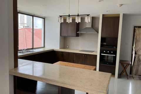 Condo in Watthana, Bangkok, Thailand, 3 bedrooms № 139014 - photo 9