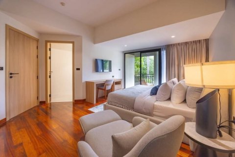 Chalet de 4 dormitorios en Phuket, Tailandia № 135305 - foto 8