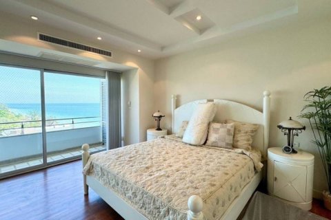 Condominio de 3 dormitorios en Hua Hin, Tailandia № 135306 - foto 7