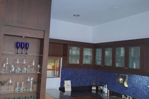 Condominio de 5 dormitorios en Bangkok, Tailandia № 135304 - foto 8