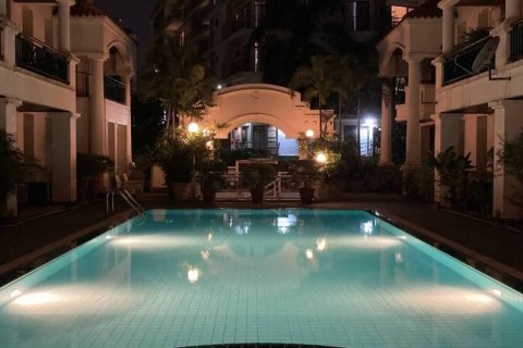Condominio de 5 dormitorios en Bangkok, Tailandia № 135304 - foto 10