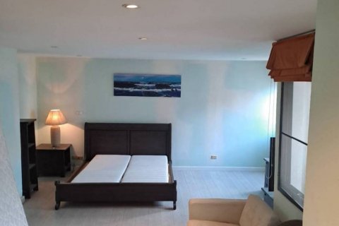 Condominio de 5 dormitorios en Bangkok, Tailandia № 135304 - foto 4
