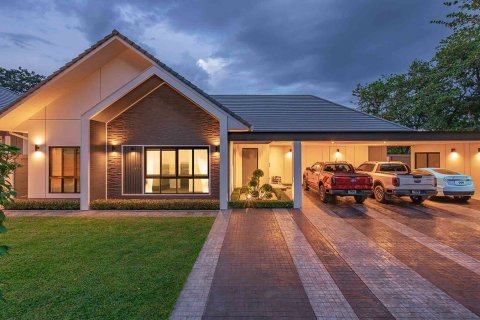 Chalet de 4 dormitorios en Chiang Mai, Tailandia № 146592 - foto 2