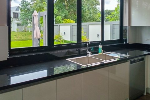 Chalet de 4 dormitorios en Chiang Mai, Tailandia № 146592 - foto 10