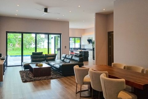 Chalet de 4 dormitorios en Chiang Mai, Tailandia № 146592 - foto 3