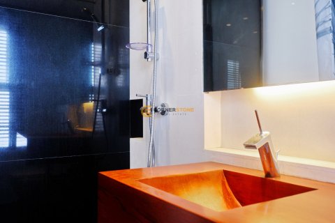 Estudio en el condominio en Jomtien Beach, Pattaya, Tailandia № 203356 - foto 12