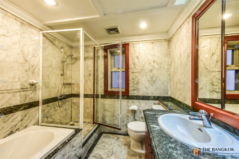 Condominio de 3 dormitorios en Bangkok, Tailandia № 186499 - foto 6