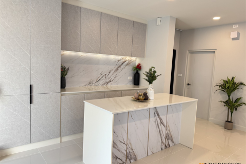 Condominio de 4 dormitorios en Bangkok, Tailandia № 186502 - foto 10
