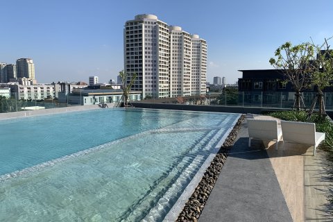 Condominio de 2 dormitorios en Bang Kapi, Bangkok, Tailandia № 161155 - foto 9
