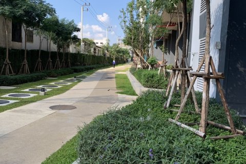 Condominio de 2 dormitorios en Bang Kapi, Bangkok, Tailandia № 161155 - foto 26