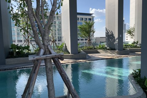 Condominio de 2 dormitorios en Bang Kapi, Bangkok, Tailandia № 161155 - foto 13