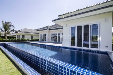 Casa de 3 dormitorios en Hua Hin, Tailandia № 67041 - foto 2