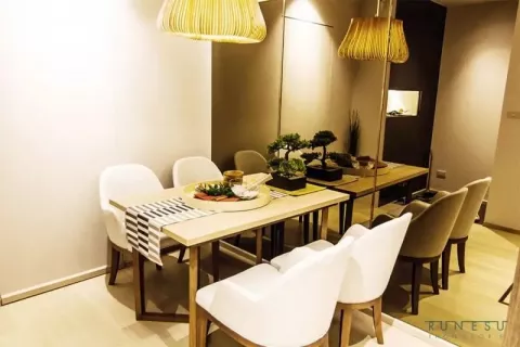 Studio dans le Condo à Watthana, Bangkok, Thaïlande  № 140056