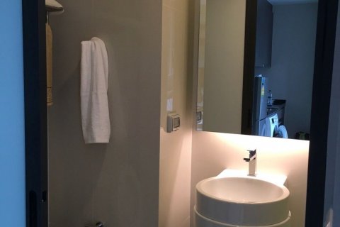 Estudio en el condominio en Ratchathewi, Bangkok, Tailandia № 140061 - foto 13