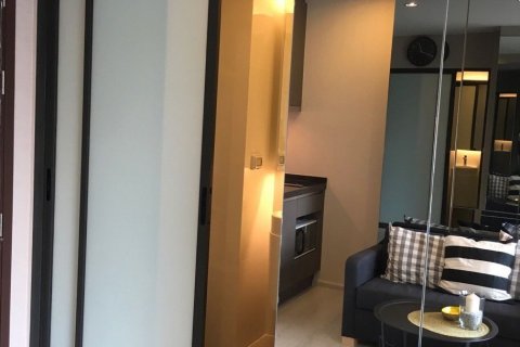 Estudio en el condominio en Ratchathewi, Bangkok, Tailandia № 140061 - foto 11