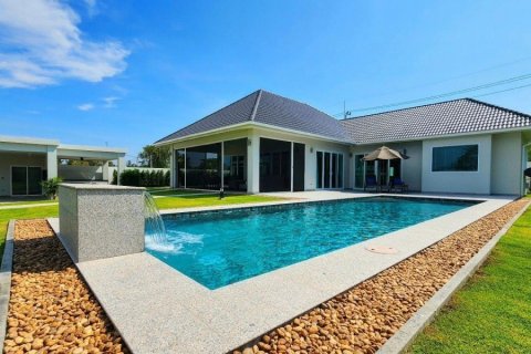 Chalet de 3 dormitorios en Hua Hin, Tailandia № 168429 - foto 14