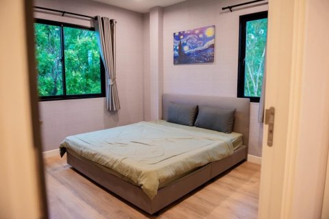 Chalet de 4 dormitorios en Hua Hin, Tailandia № 168432 - foto 17
