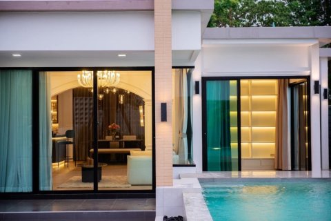 Chalet de 4 dormitorios en Hua Hin, Tailandia № 168432 - foto 5