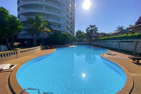 Condominio de 2 dormitorios en Cha-am, Tailandia № 168434 - foto 19