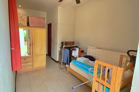 Chalet de 5 dormitorios en Hua Hin, Tailandia № 168428 - foto 23