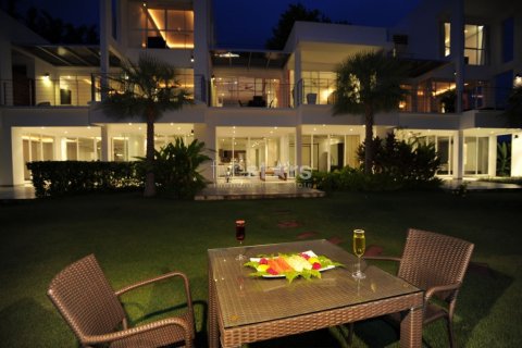 Condo à Hua Hin, Thaïlande, 2 chambres № 67194