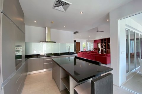 Chalet de 3 dormitorios en Hua Hin, Tailandia № 205658 - foto 16
